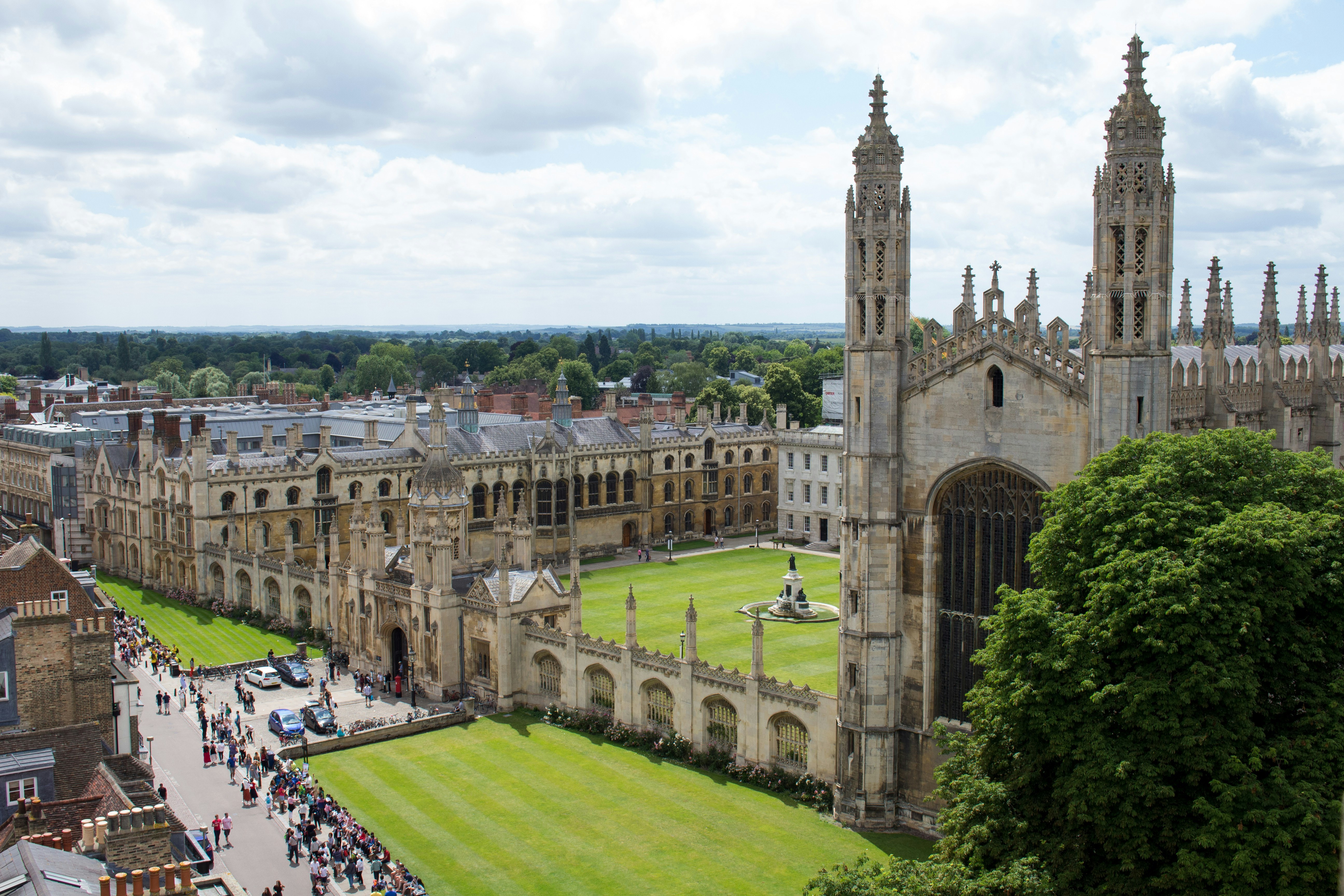 Aerial view of Cambridge University, with its British architecture and green lawns.